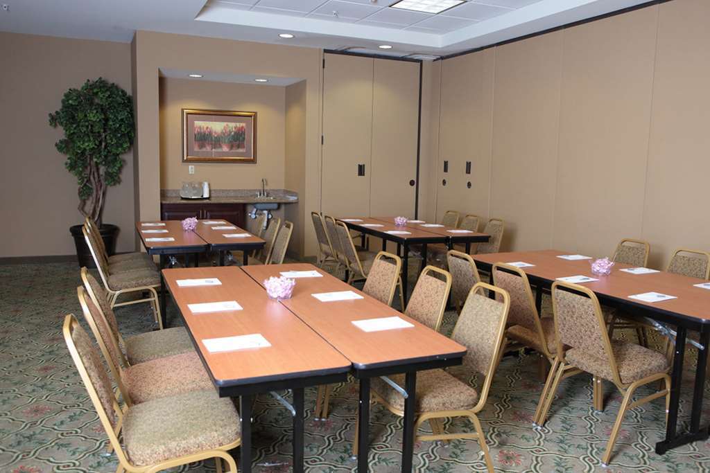 Hampton Inn Martin Instalações foto